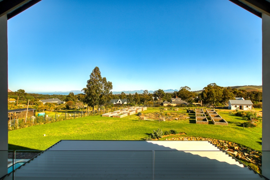 8 Bedroom Property for Sale in High Riding Country Estate Western Cape